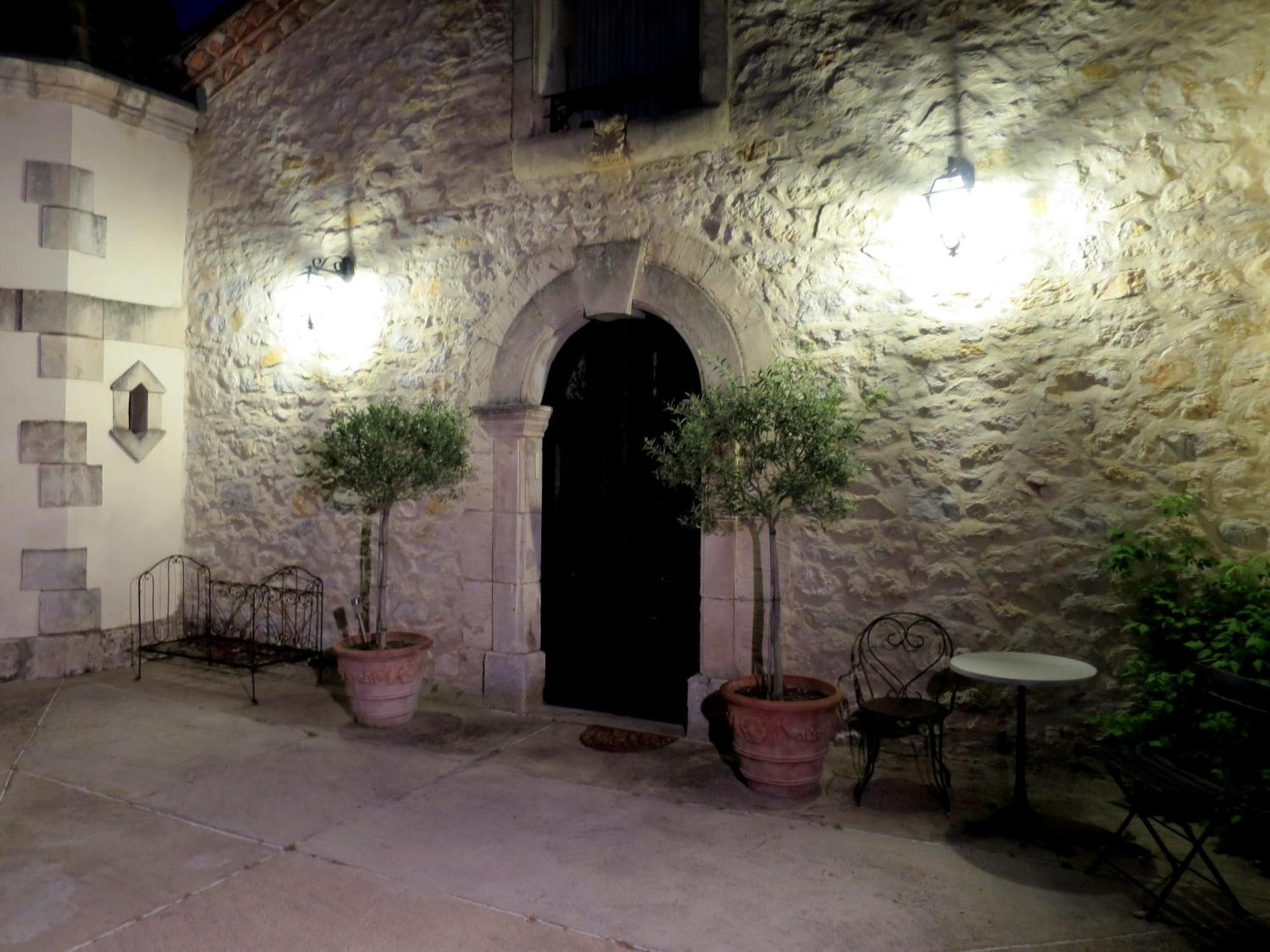 Les Deux Tours Bed & Breakfast Brignon Exterior photo